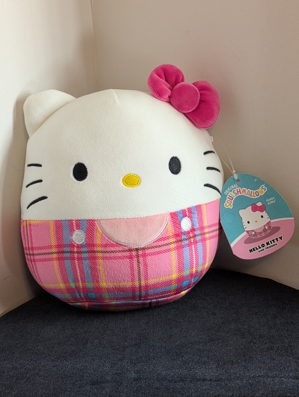 Squishmallow 2023 8in Plaid Outfit Hello Kitty